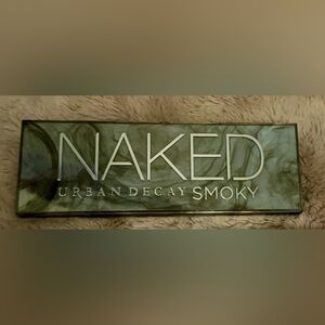 EUC Urban Decay Naked Smoky Eyeshadow palette